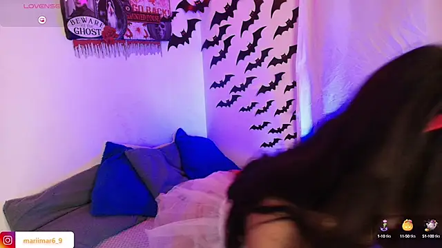 Snapshot of mari_mar69 chatting on October 11, 9:19 am mari mar69 online show from October 11, 9:19 am