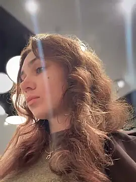 QuitieLia online show from September 29, 8:08 am