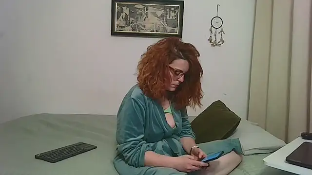 Snapshot of valentinaxcam chatting on May 1, 10:25 pm valentinaxcam online show from May 1, 10:25 pm