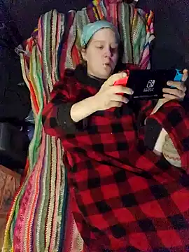 shadow199393 online show from December 5, 7:17 pm