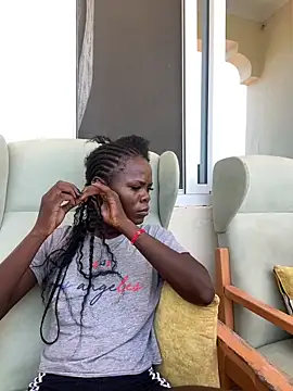 petiteebony 81 online show from December 14, 9:47 am