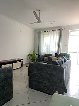 Snapshot of petiteebony_81 chatting on March 4, 6:30 am petiteebony 81 online show from March 4, 6:30 am