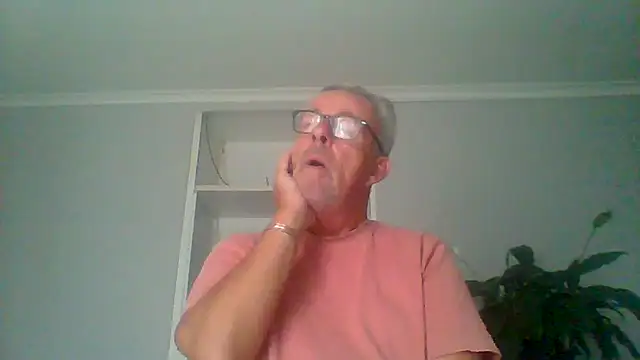 tuggy59 online show from September 15, 5:18 am