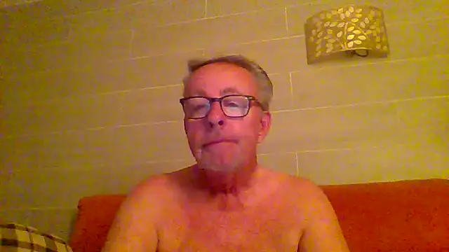 tuggy59 online show from June 13, 4:10 am