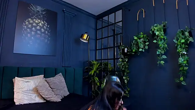 Snapshot of taylor_bennet chatting on February 11, 12:16 pm taylor bennet online show from February 11, 12:16 pm