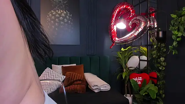 Snapshot of taylor_bennet chatting on February 21, 10:15 pm taylor bennet online show from February 21, 10:15 pm