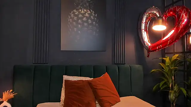 Snapshot of taylor_bennet chatting on March 8, 12:09 pm taylor bennet online show from March 8, 12:09 pm