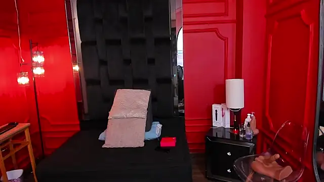 Snapshot of taylor_bennet chatting on September 12, 7:03 pm taylor bennet online show from September 12, 7:03 pm