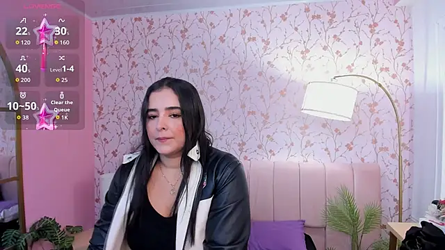 Snapshot of taylor_bennet chatting on October 5, 12:14 pm taylor bennet online show from October 5, 12:14 pm