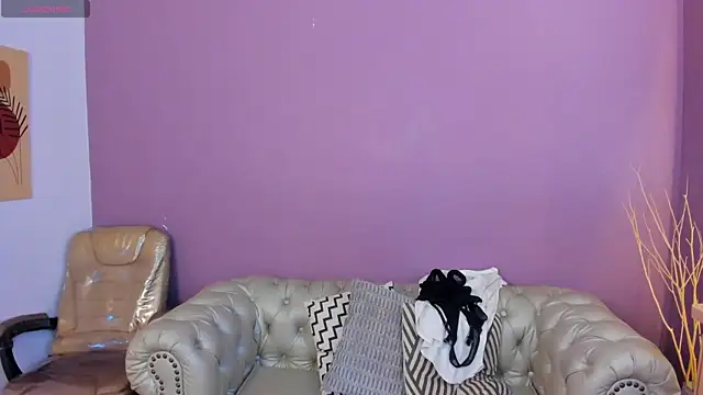 Snapshot of taylor_bennet chatting on October 13, 12:16 pm taylor bennet online show from October 13, 12:16 pm