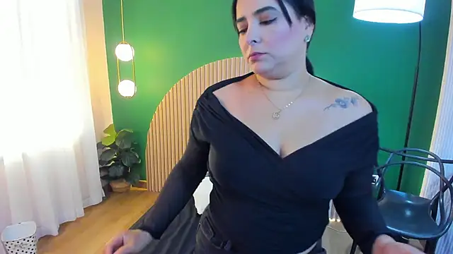 Snapshot of taylor_bennet chatting on November 21, 11:53 am taylor bennet online show from November 21, 11:53 am