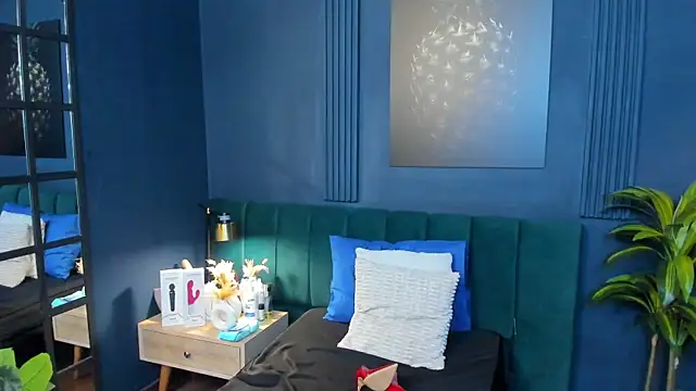 taylor bennet online show from February 14, 7:21 pm