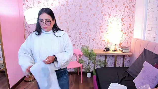 taylor bennet online show from February 18, 11:50 am