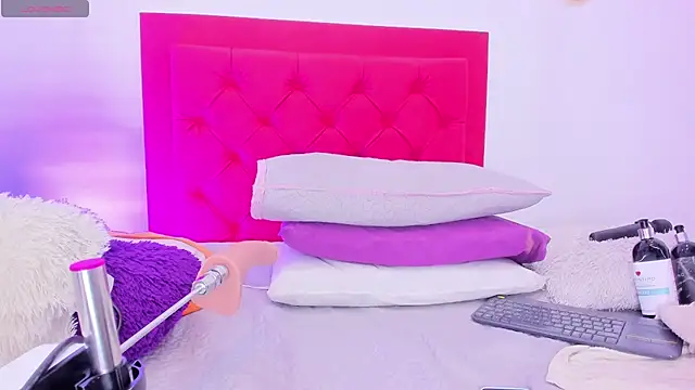 Sofia Girl  online show from January 31, 7:29 am