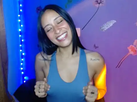 Snapshot of Michelle-Smith- chatting on November 11, 4:01 am Michelle-Smith- online show from November 11, 4:01 am