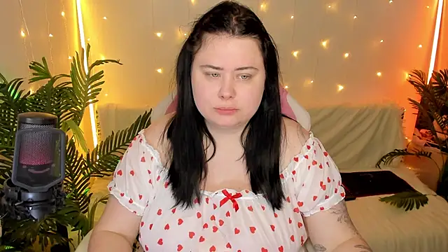 Akemi BBW online show from December 30, 6:05 pm
