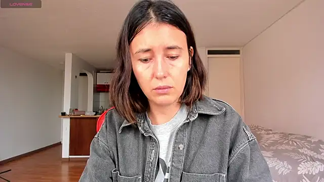 Snapshot of zoe_jeane_beker chatting on December 5, 9:28 pm zoe jeane beker online show from December 5, 9:28 pm