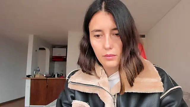 Snapshot of zoe_jeane_beker chatting on February 13, 10:22 pm zoe jeane beker online show from February 13, 10:22 pm