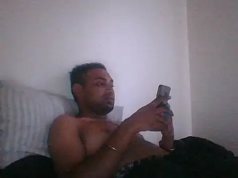Snapshot of sar679 chatting on April 18, 4:38 am sar679 online show from April 18, 4:38 am