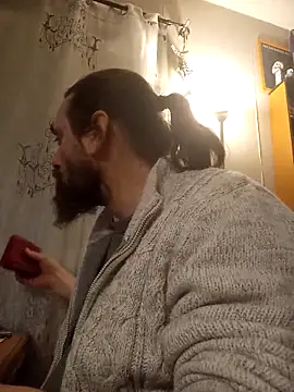 Snapshot of teekoine1 chatting on February 16, 11:45 pm teekoine1 online show from February 16, 11:45 pm