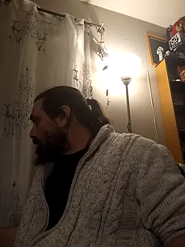 Snapshot of teekoine1 chatting on February 19, 12:39 am teekoine1 online show from February 19, 12:39 am