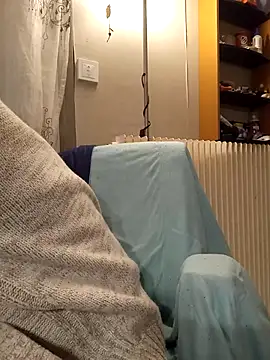 Snapshot of teekoine1 chatting on February 23, 5:27 am teekoine1 online show from February 23, 5:27 am