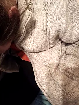 Snapshot of teekoine1 chatting on March 16, 5:44 am teekoine1 online show from March 16, 5:44 am