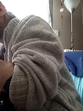 Snapshot of teekoine1 chatting on March 18, 1:36 pm teekoine1 online show from March 18, 1:36 pm