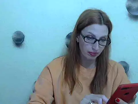Jillian Pattie online show from December 9, 12:51 pm