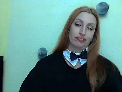 Jillian Pattie online show from January 4, 6:30 pm