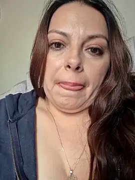 seherlatin online show from February 22, 8:18 pm