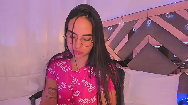 anniesweet02 online show from March 14, 1:48 am