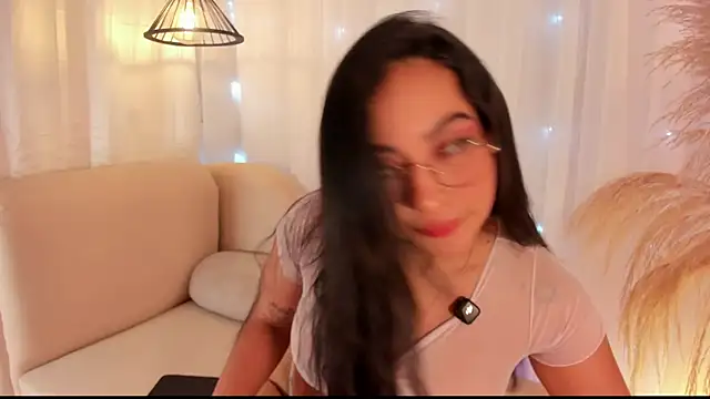 anniesweet02 online show from September 30, 10:37 pm