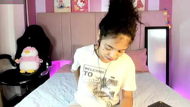 Winnifer Gonzal online show from March 14, 3:48 am