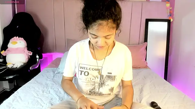 Winnifer Gonzal online show from March 14, 6:53 am