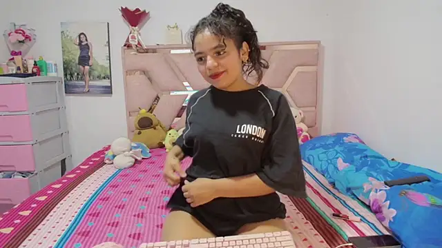 Winnifer Gonzal online show from March 28, 3:39 am