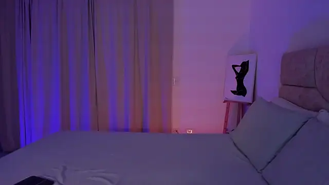 tina olsen07 online show from October 4, 2:09 am