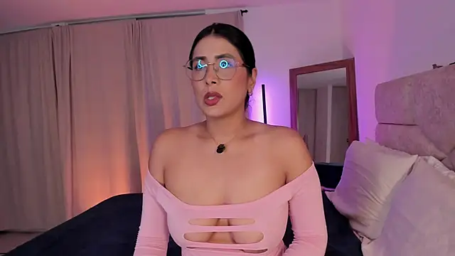 tina olsen07 online show from January 12, 9:42 pm