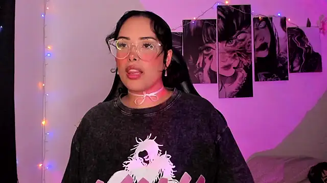 willow poisson online show from January 5, 5:27 pm