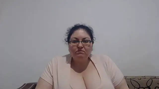 Nykyxo online show from June 11, 1:20 pm