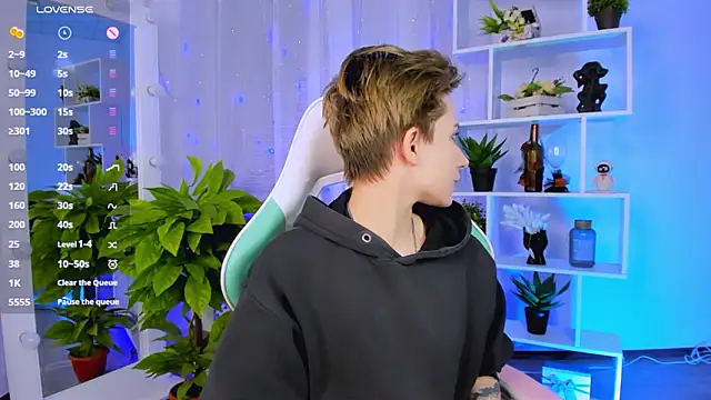 Snapshot of _Rein_ramm chatting on February 19, 4:47 pm Rein ramm online show from February 19, 4:47 pm