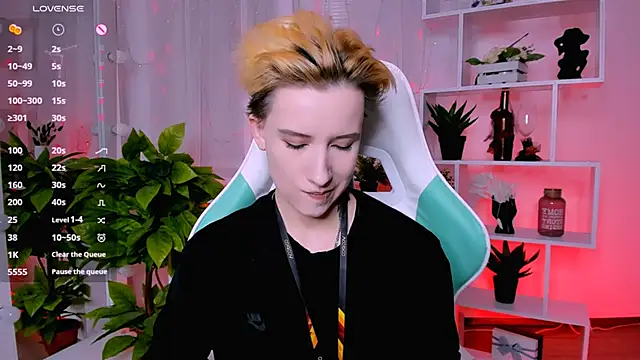 Snapshot of _Rein_ramm chatting on March 1, 5:15 pm Rein ramm online show from March 1, 5:15 pm