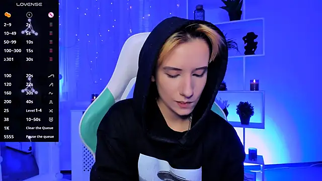 Snapshot of _Rein_ramm chatting on March 19, 4:33 pm Rein ramm online show from March 19, 4:33 pm