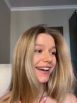 JessIsLove online show from January 4, 5:37 am