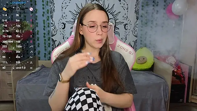 Sweet frosti online show from February 1, 4:14 am