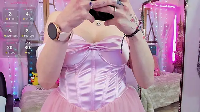 laura olssen online show from November 27, 12:29 pm