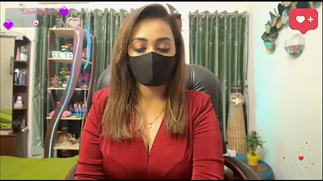Snapshot of OH-Monica chatting on May 10, 6:29 am OH-Monica online show from May 10, 6:29 am