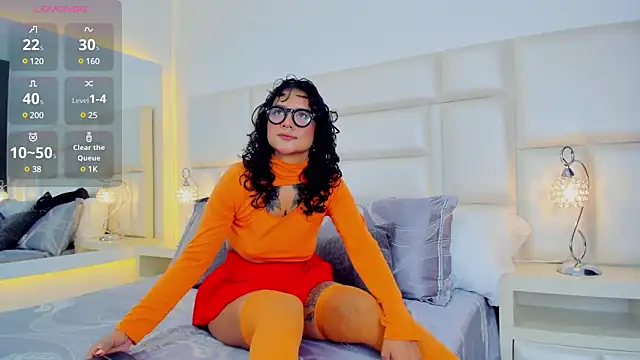 AliceBanks online show from February 12, 12:12 pm