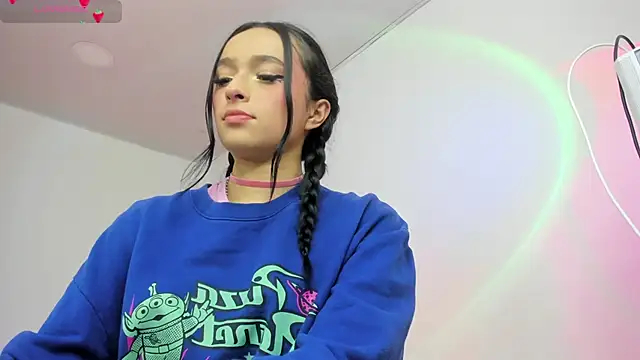 issagarcia online show from March 3, 4:14 pm