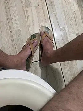 Juliano2289 online show from June 1, 11:17 pm